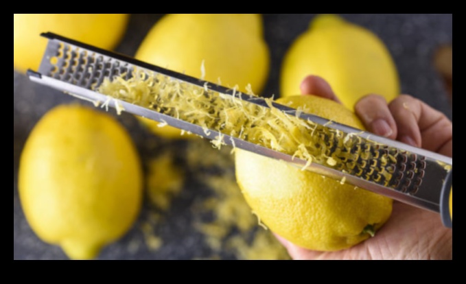 גרידת הדרים - דרך מזעזעת להתחיל את היום שלך 3 גרידת הדרים: החדרת זינג לבקרים שלך עם מיצי פירות טריים