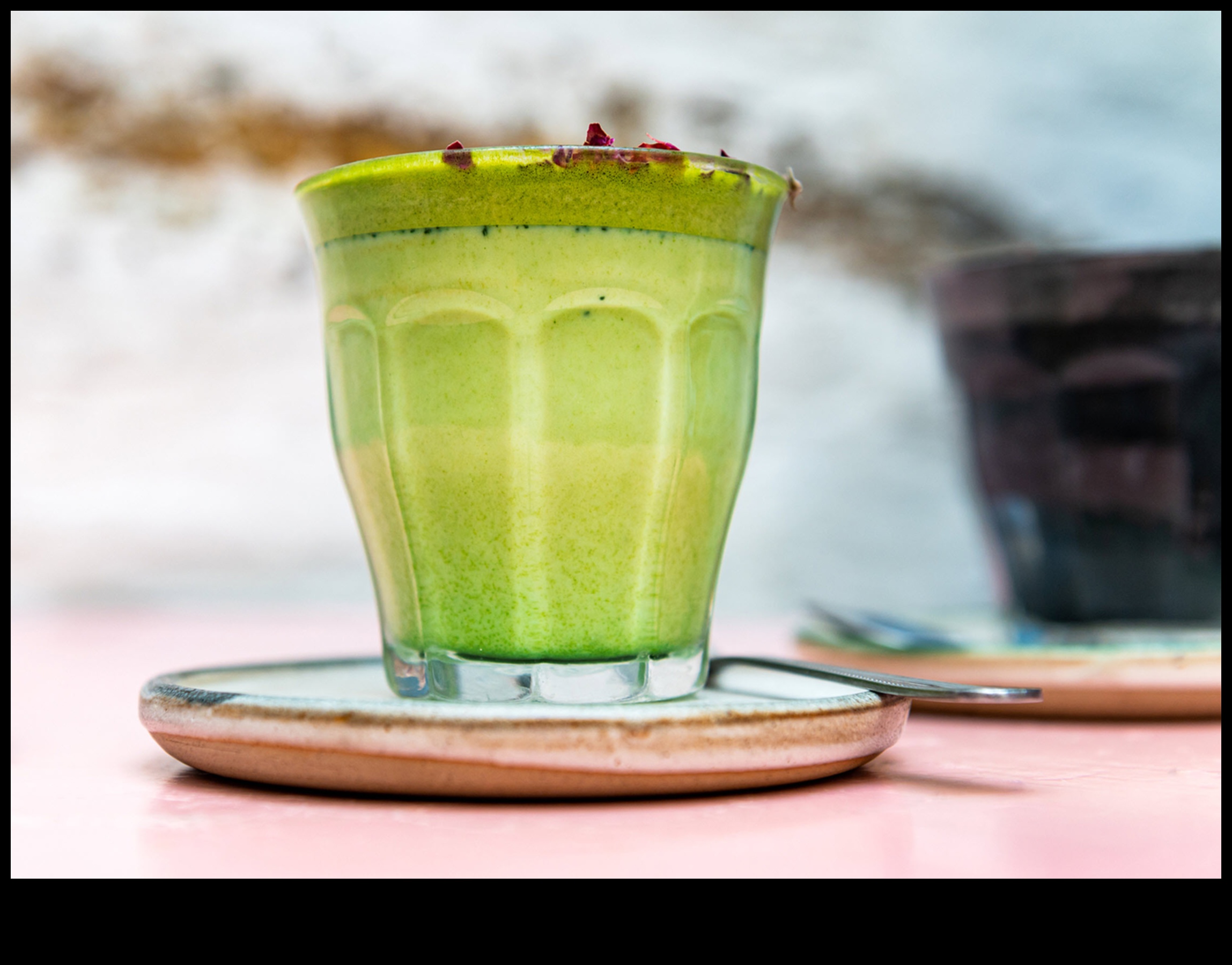 מגמות תה ירוק קר מבט על החידושים האחרונים בתעשיית התה 2 טרנדים של תה ירוק קר: חקור את החידושים האחרונים והטובים ביותר בתחום חדשנות התה