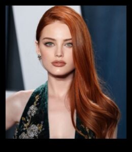 אלגנטיות בוערת: תסרוקות אדומות וערמוניות למגע של דרמה